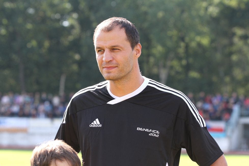 V útoku Nedvědova týmu v roce 2012 hrál Vratislav Lokvenc.