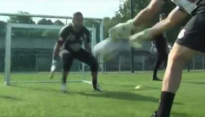 Jak zlepšit postřeh? Takhle trénují brankáře v La Coruni Jak zlepšit postřeh? Takhle trénují brankáře v La Coruni