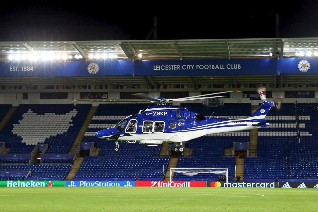 Helikoptéra majitele Leicesteru pravidelně po zápasech startovala přímo z hřiště