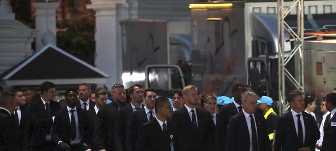 Fotbalisté Leicesteru dorazili do Thajska na pohřeb majitele klubu