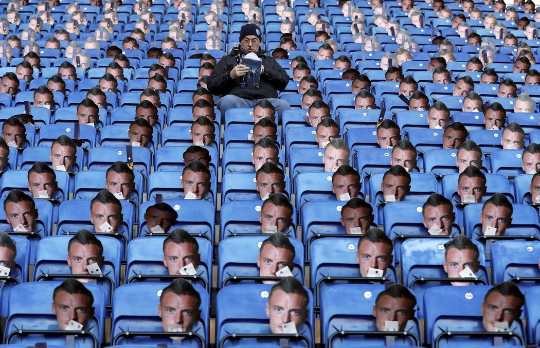 Protest proti trestu pro Vardyho byl na tribunách v Leicesteru patrný všude