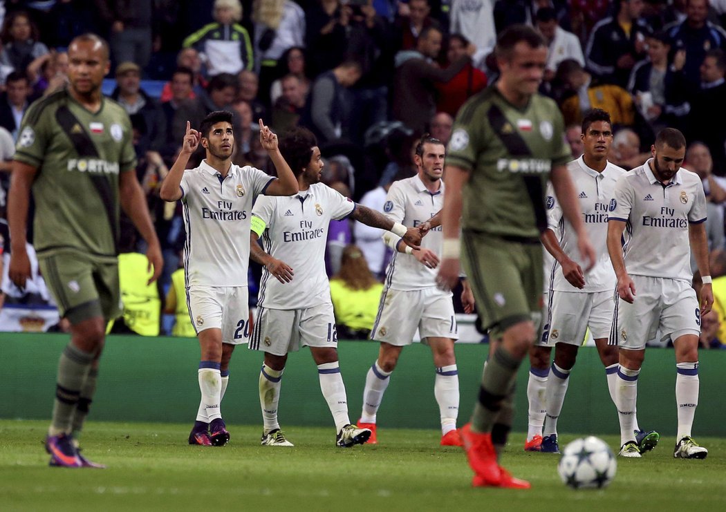 Fotbalisté Realu Madrid drží Legii