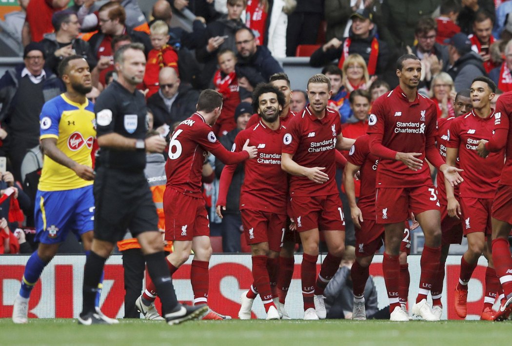 Radost fotbalistů Liverpoolu v zápase proti Southamptonu