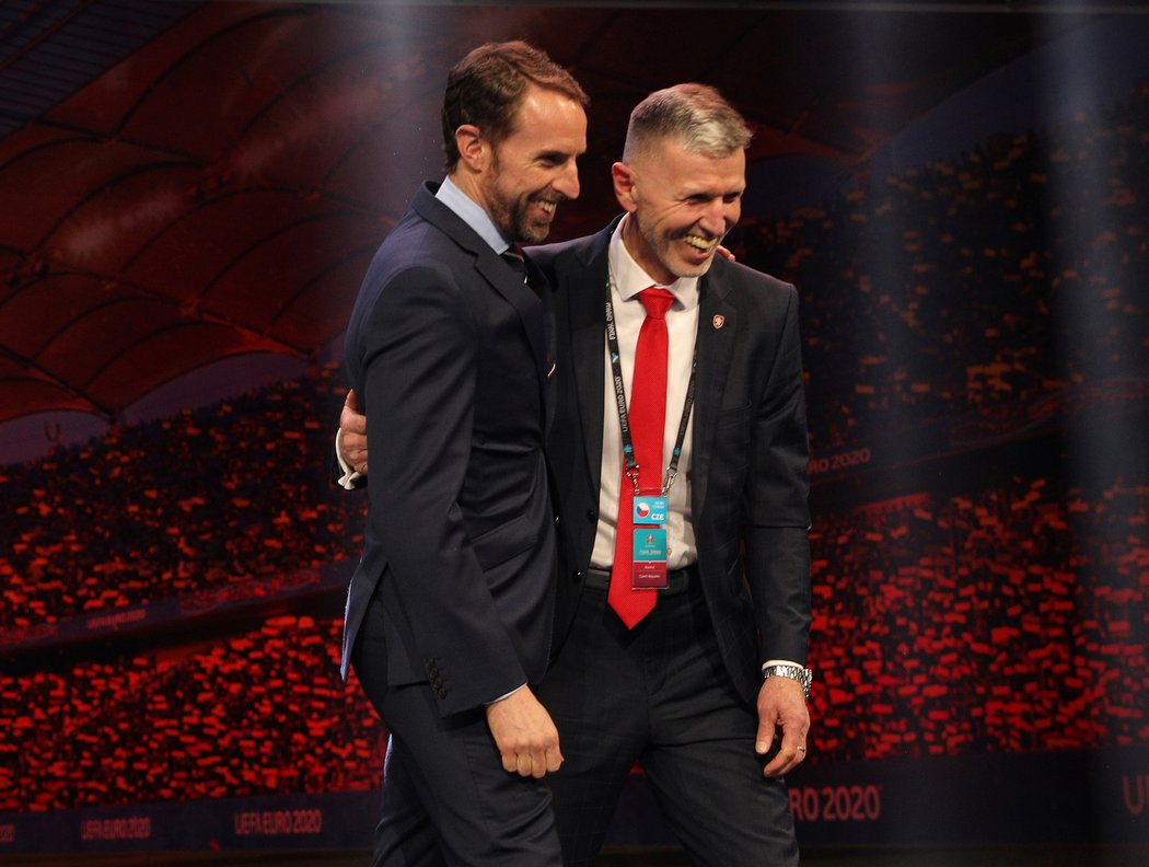 Trenér Anglie Gareth Southgate a kouč české reprezentace Jaroslav Šilhavý po losu EURO 2020