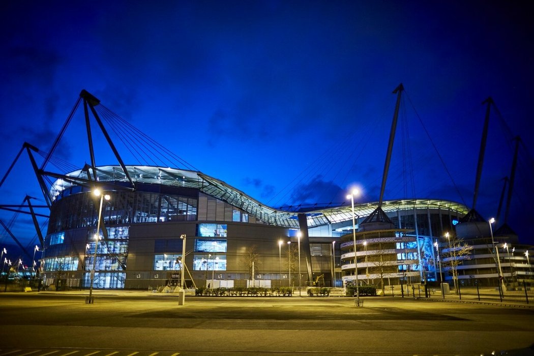 Zajímavé architektonické řešení stadionu Manchesteru City