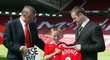 Kupte do United Wayna Rooneyho. Přání malého fanouška Sir Alex splnil v roce 2004.
