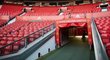 Tunel, který vede k šatnám týmů na stadionu Manchesteru United. Právě tam se odehrál incident po derby s Manchesterem City.