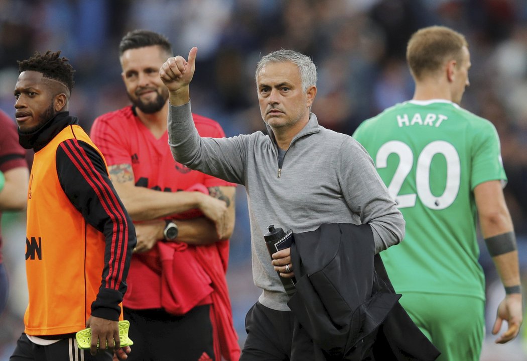 Fotbalisté Manchesteru United zabrali v Burnley, trenér José Mourinho měl radost