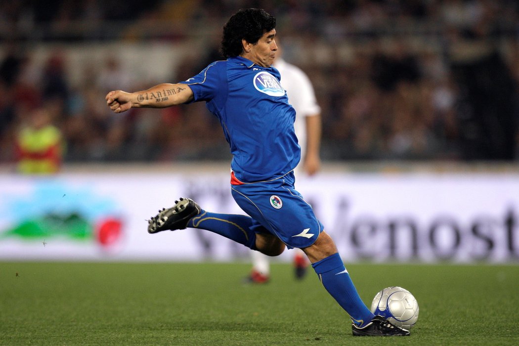 Diego Maradona při charitativním zápase v roce 2008