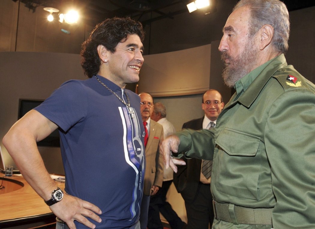 Diego Maradona a kubánský vůdce Fidel Castro