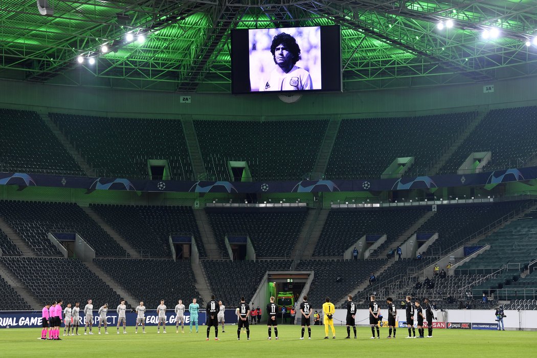 Minuta ticha se za Diega Maradonu držela i před utkáním Mönchegladbach - Šachtar Doněck v Lize mistrů