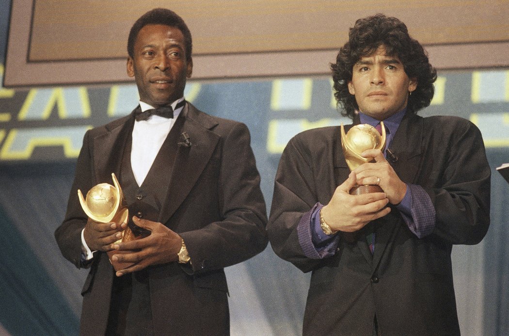 Pelé a Diego Maradona, dva z nejobdivovanějších fotbalistů historie spolu