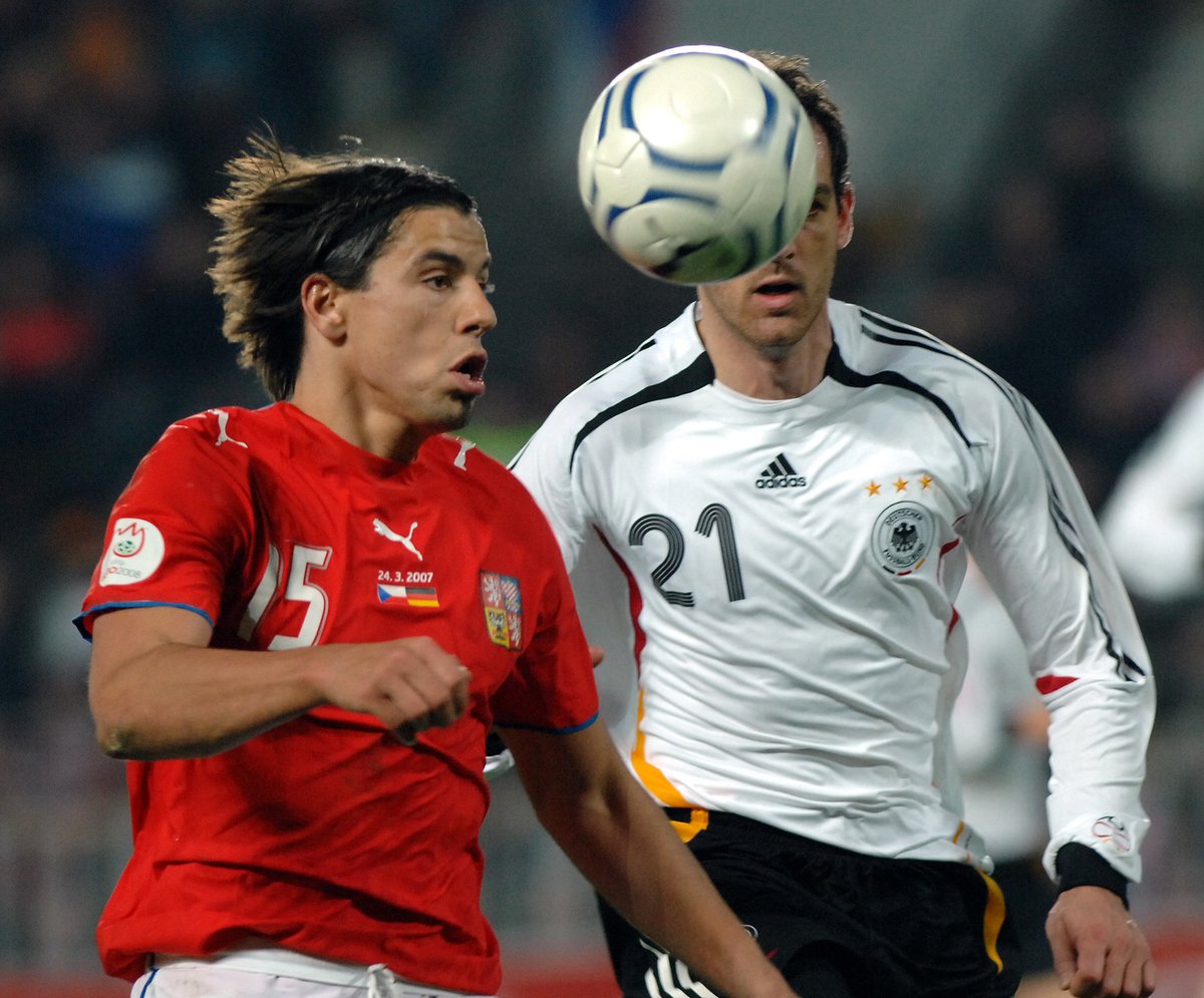 2007. Kvalifikační zápas o EURO 2008 proti Německu, Milan Baroš nechyběl v sestavě.