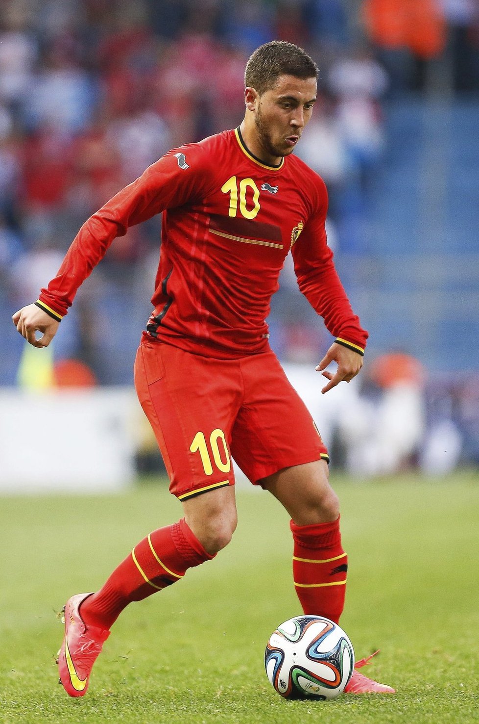 Belgie je našlapaná skvělými mladými fotbalisty. Černého koně turnaje povede především Eden Hazard.