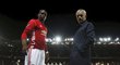 Paul Pogba a José Mourinho. Napjatý vztah záložníka a odvolaného trenéra Mancheteru United byl zřejmý delší dobu.