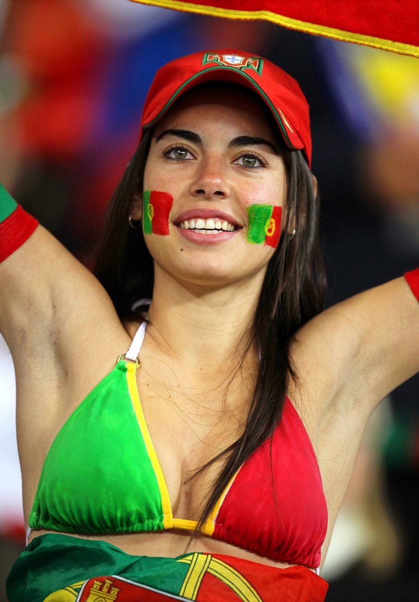 Na Portugalce se v některých utkání moc hezky nedívalo, za to na tuhle dívku byl krásný pohled