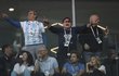 Diego Maradona na tribuně při zápase Argentina - Island