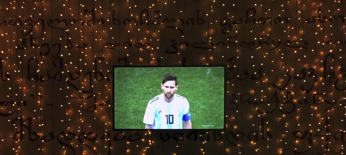 Fanoušci sledují Messiho smutek při utkání proti Chorvatsku