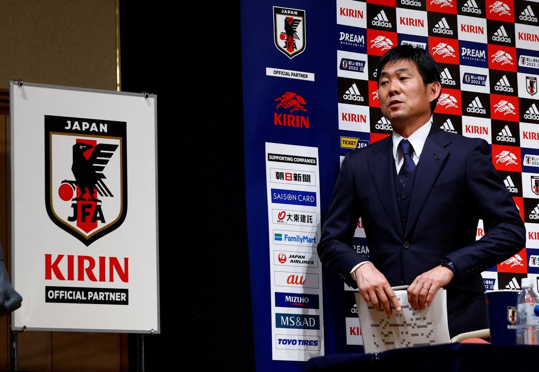Trenér Hadžime Morijasu oznamuje japonskou nominaci na MS ve fotbale