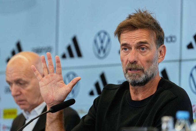 Klopp povede Německo. A hned pálil ostrými: Když nenecháte moji rodinu na pokoji... Klopp povede Německo. A hned pálil ostrými: Když nenecháte moji rodinu na pokoji...