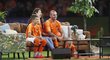 Wesley Sneijder sleduje s rodinou na hřišti z gauče nejlepší momenty svojí reprezentační kariéry