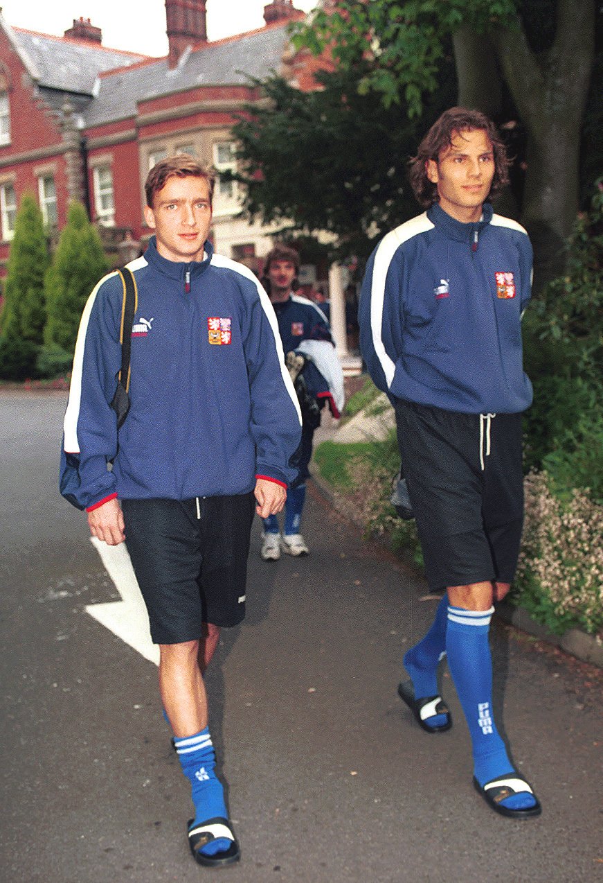 1996. Patrik Berger s Vladimírem Šmicrem v Anglii během stříbrného EURO.