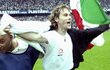 2003. Pavel Nedvěd při oslavách titulu s Juventusem Turín.