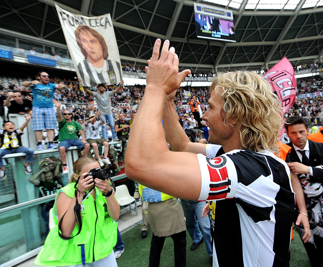 2009. Poslední zápas kariéry, Pavel Nedvěd se loučí s fanoušky Juventusu.