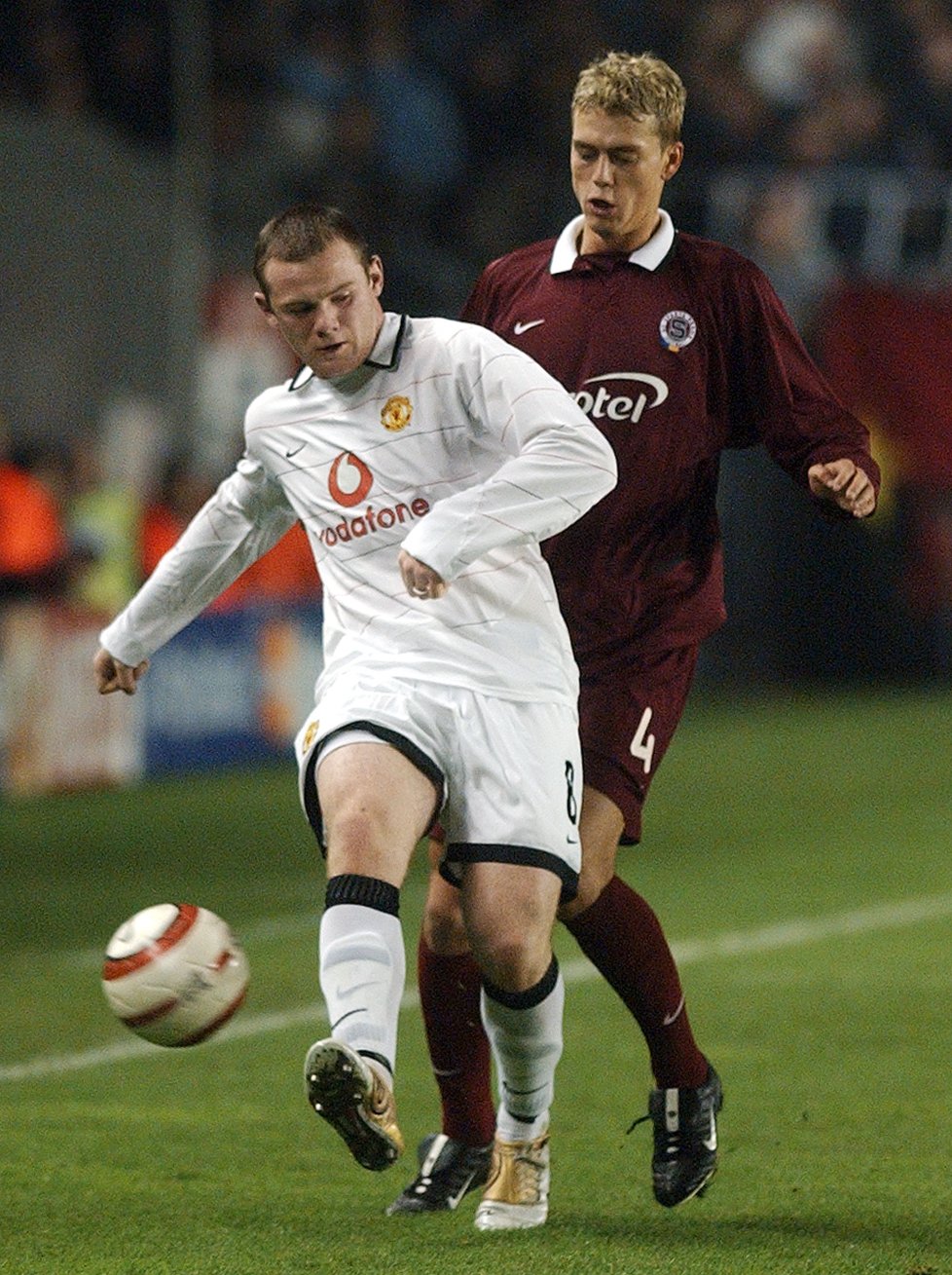 V Lize mistrů si Pavel Pergl zahrál také proti slavnému Manchesteru United s Waynem Rooneym v sestavě