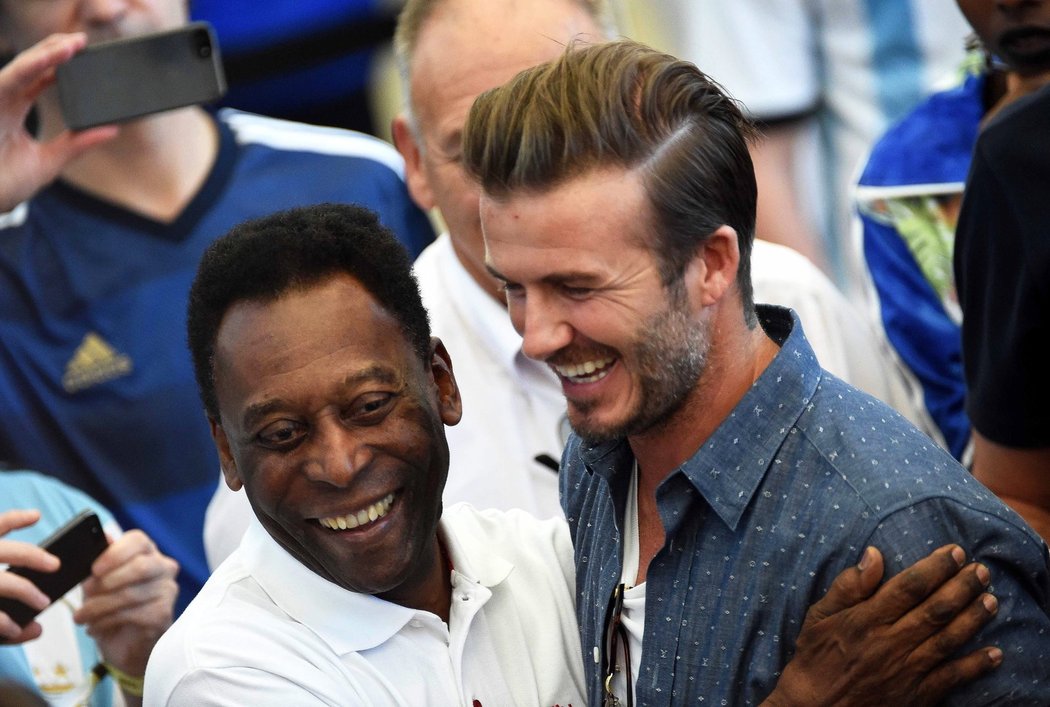 Před finále MS se setkaly dvě fotbalové legendy: Pelé a David Beckham.