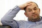 Šéf Fotbalové asociace Miroslav Pelta má hlavu plnou starostí. Jak a kdy korupční aféra skončí?