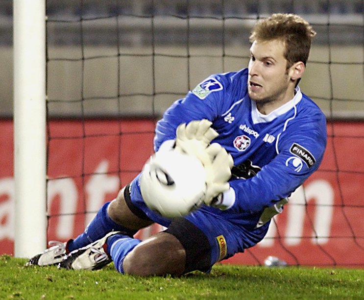 2002. První zahraniční angažmá. Petr Čech v dresu francouzského Rennes.