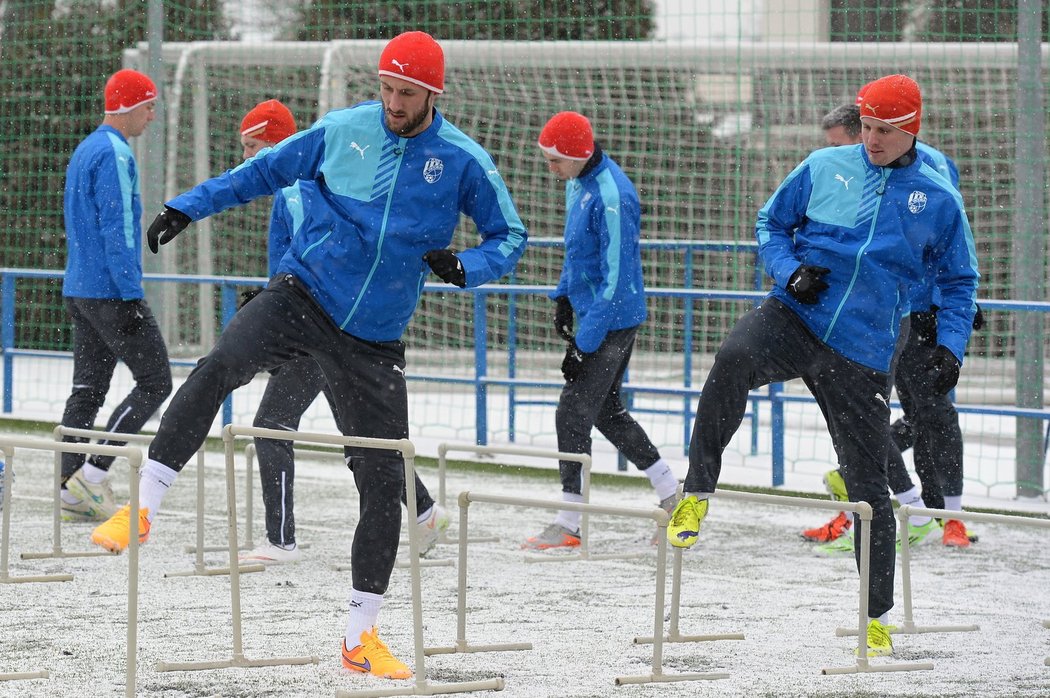 Fotbalisté Plzně zahájili zimní přípravu na sněhu