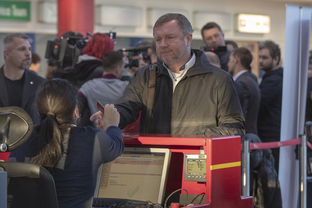 Trenér Plzně Pavel Vrba před odletem k utkání proti Realu Madrid