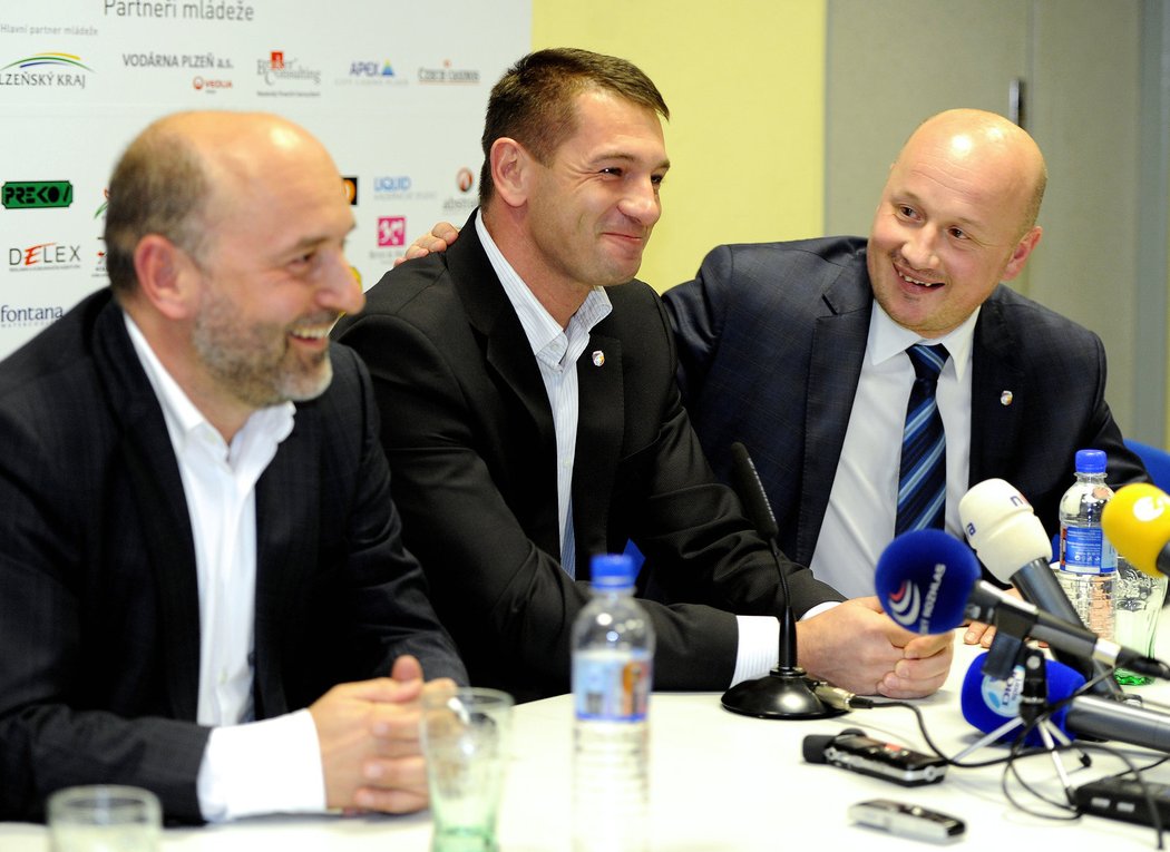 Na tiskové konferenci si nový sportovní manažer Pavel Kuka spletl plzeňskou Viktorii s tou ze Žižkova