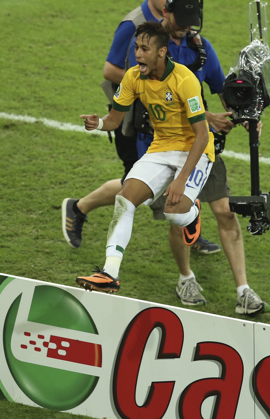 Hlavní hrdina brazilských fanoušků. Neymar se na Poháru FIFA trefil čtyřikrát.