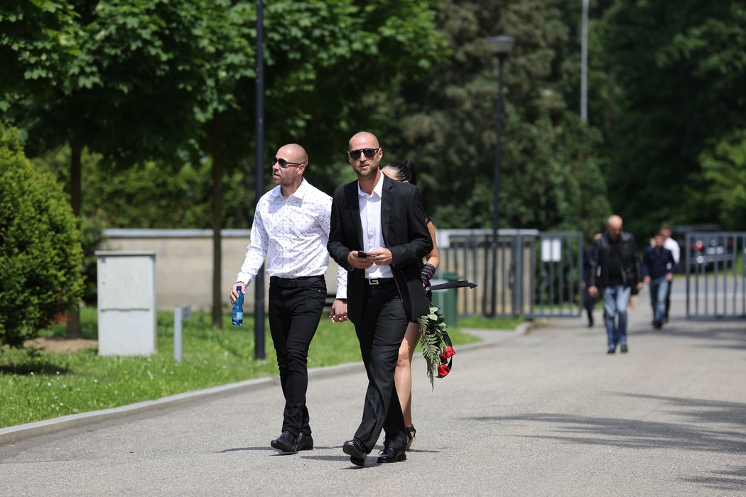 Smuteční hosté na pohřbu fotbalisty Jaroslava Švacha