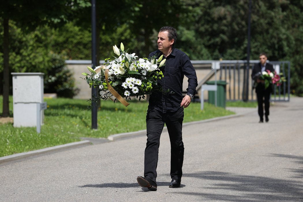 Smuteční hosté na pohřbu fotbalisty Jaroslava Švacha