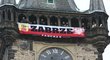 Radnici na Staroměstském náměstí ovládli fanoušci Polska