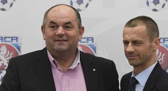 Šéf UEFA v Praze: Na MS chceme evropský tým do každé skupiny