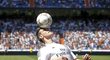 Gareth Bale předvádí fanouškům Realu Madrid, co všechno umí s míčem