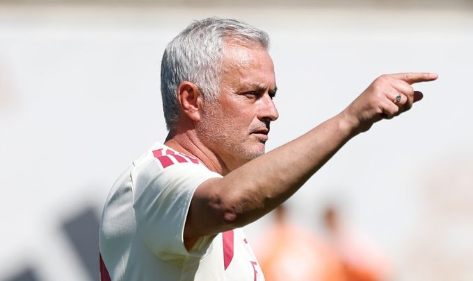 Mourinho už velí Realu. Los Blancos čeká riskantní restart, zkrotí kouč hvězdy? Mourinho už velí Realu. Los Blancos čeká riskantní restart, zkrotí kouč hvězdy?