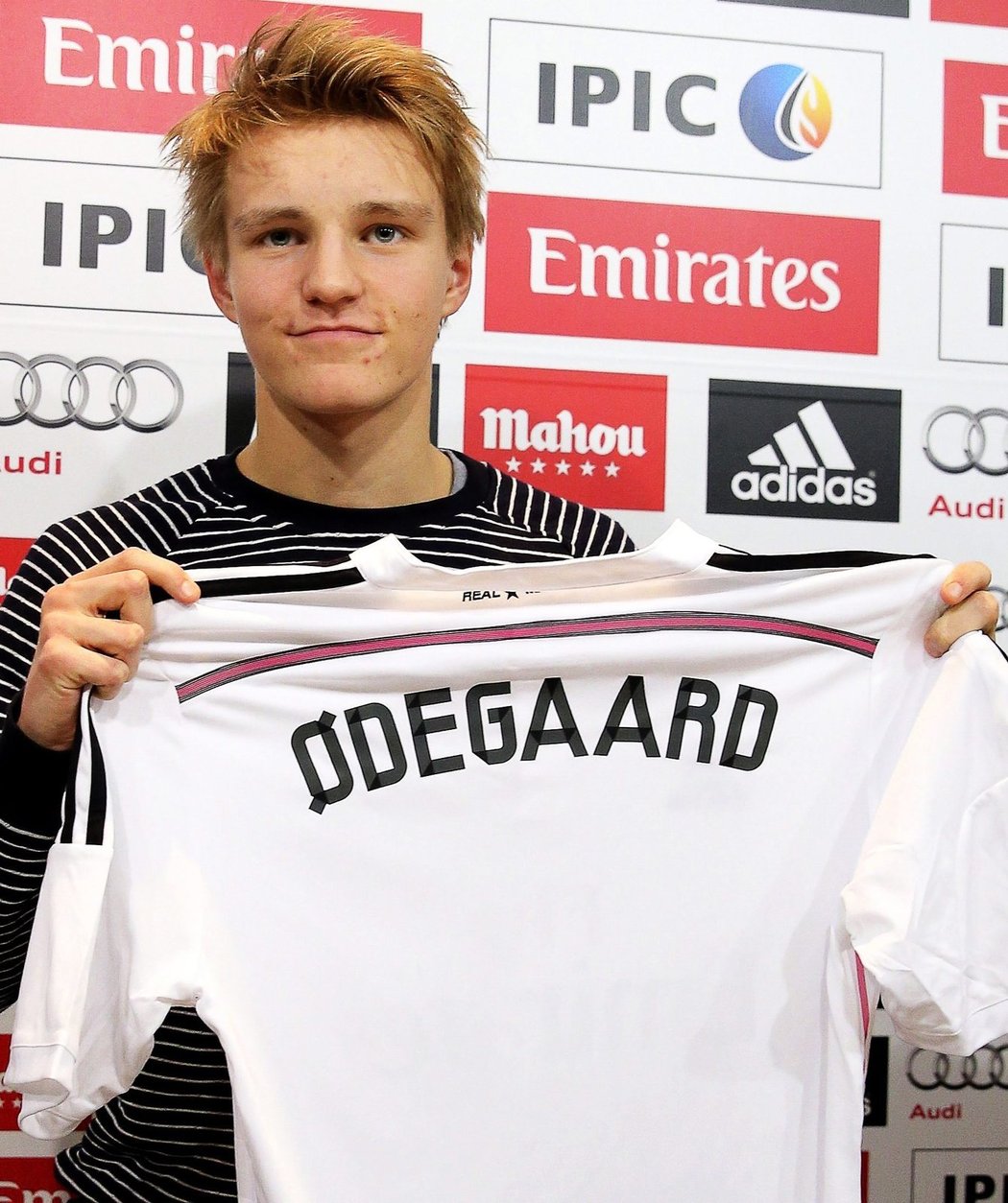 V Realu Madrid zatím nemá Ödegaard dres s číslem