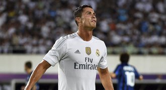 Upřímný Ronaldo: Neřeším FIFA, ale účesy, kabelky a ženy