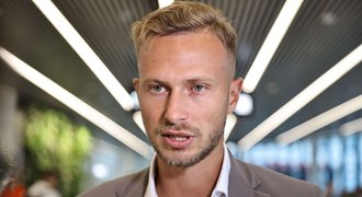 První slova Baráka po červeném fiasku: Omluvil jsem se. Karty jsem si zasloužil, nezvládl jsem to První slova Baráka po červeném fiasku: Omluvil jsem se. Karty jsem si zasloužil, nezvládl jsem to