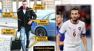 Český stoper Sivok se na reprezentační sraz vyparádil: Oblékl se za 115 tisíc!