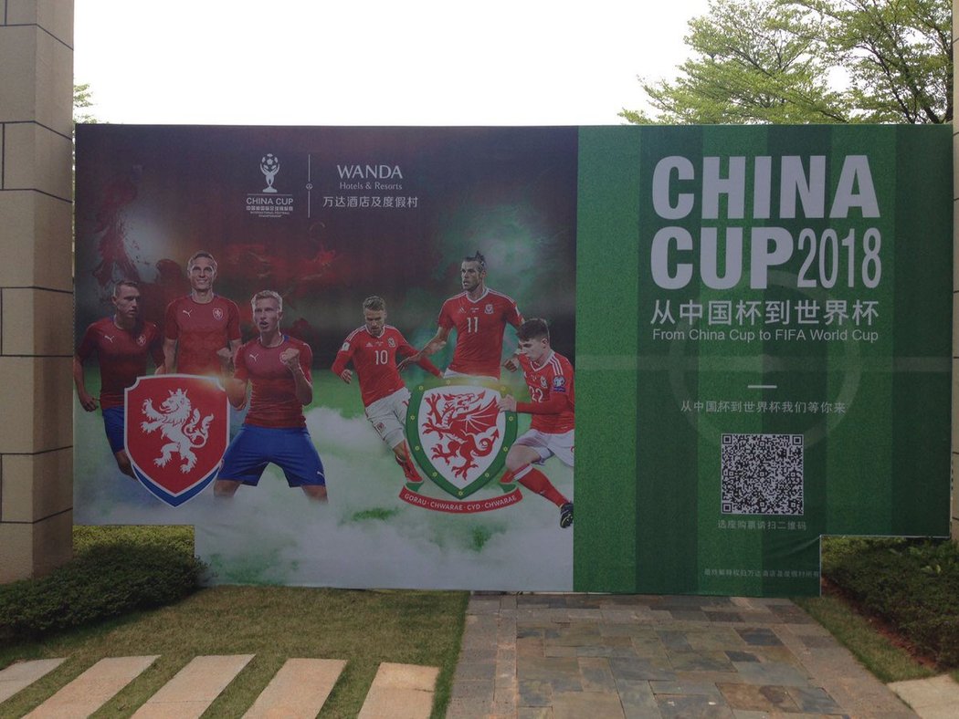 Čínské fanoušky lákají na českou reprezentaci i Garetha Balea jako největší hvězdu Walesu
