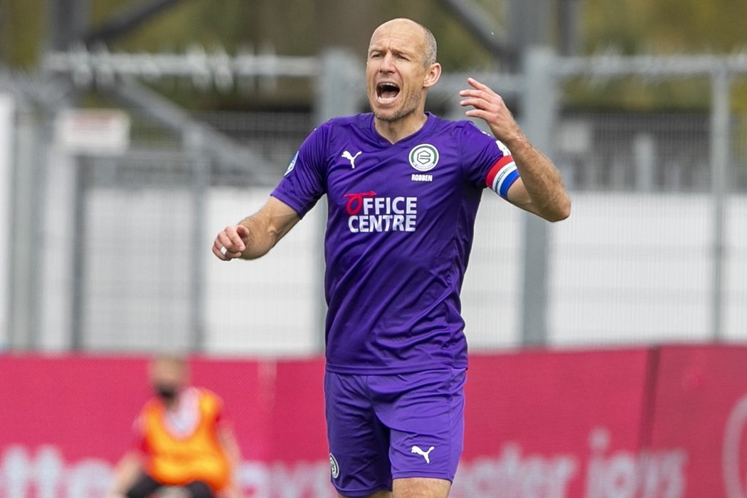 Arjen Robben po osmi měsících nastoupil za Groningen