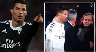 Tihle dva se nemusí! Ronaldo ignoroval Platiniho, nepodal mu ruku