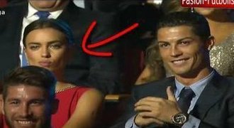 Ronaldo se smál, přítelkyni se to nelíbilo. Naštval ji vtip o vyholeném těle?!